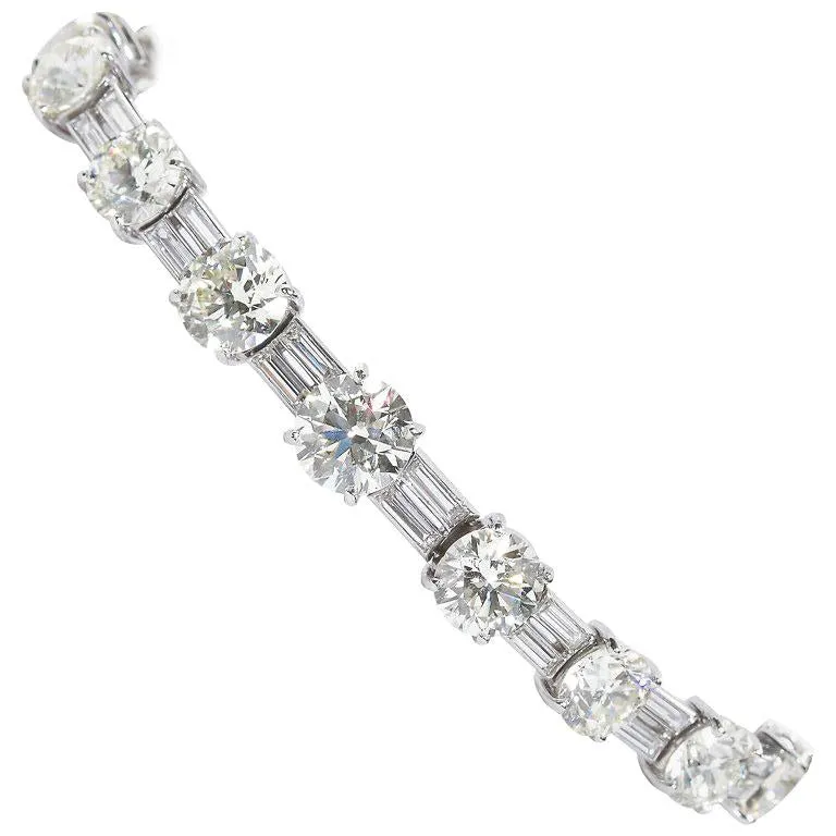 28 Carats 1960s Vintage Fine Diamond Tennis Bracelet