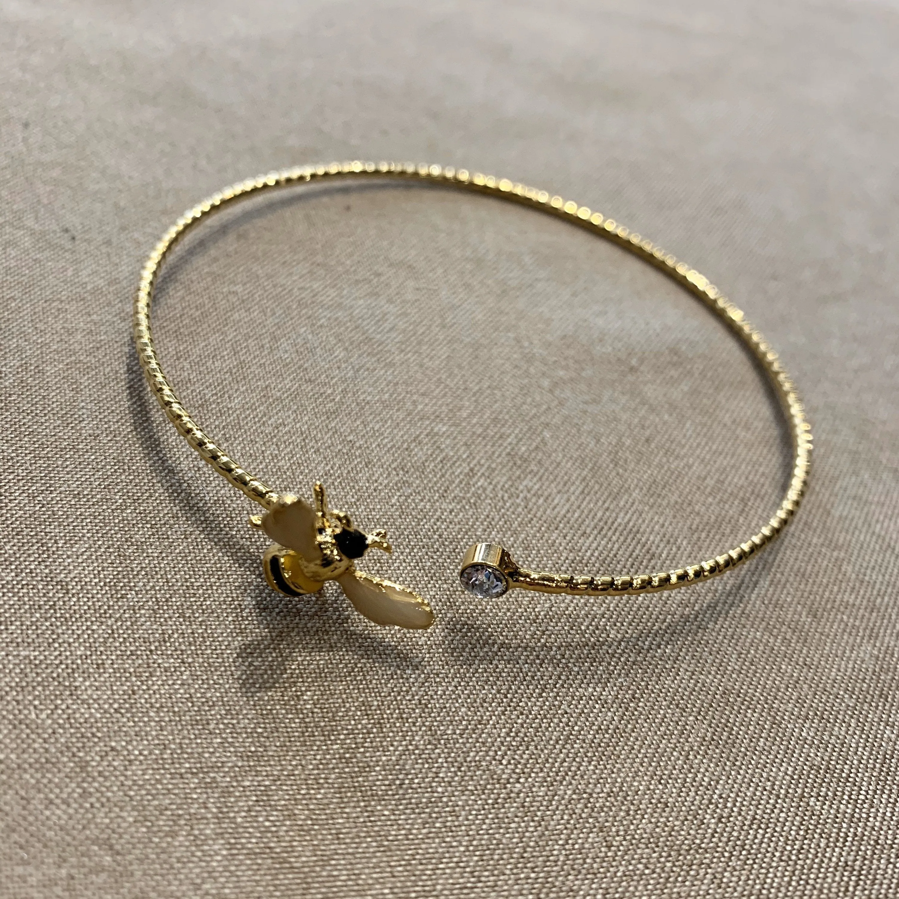 Bee open bangle gold plated crystal