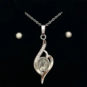 CLEAR QUARTZ CZ DROP PENDANT ONLY - FREE CHAIN & EARRINGS