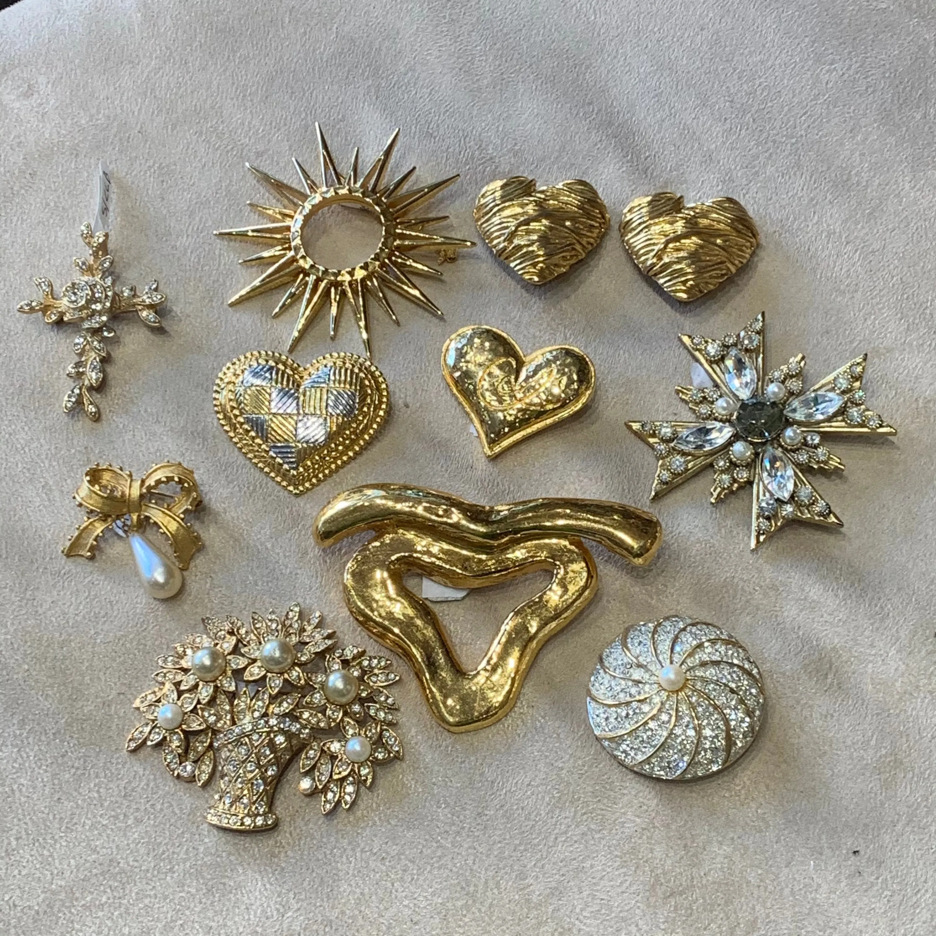 Lacroix Large Modernist Gold brooch
