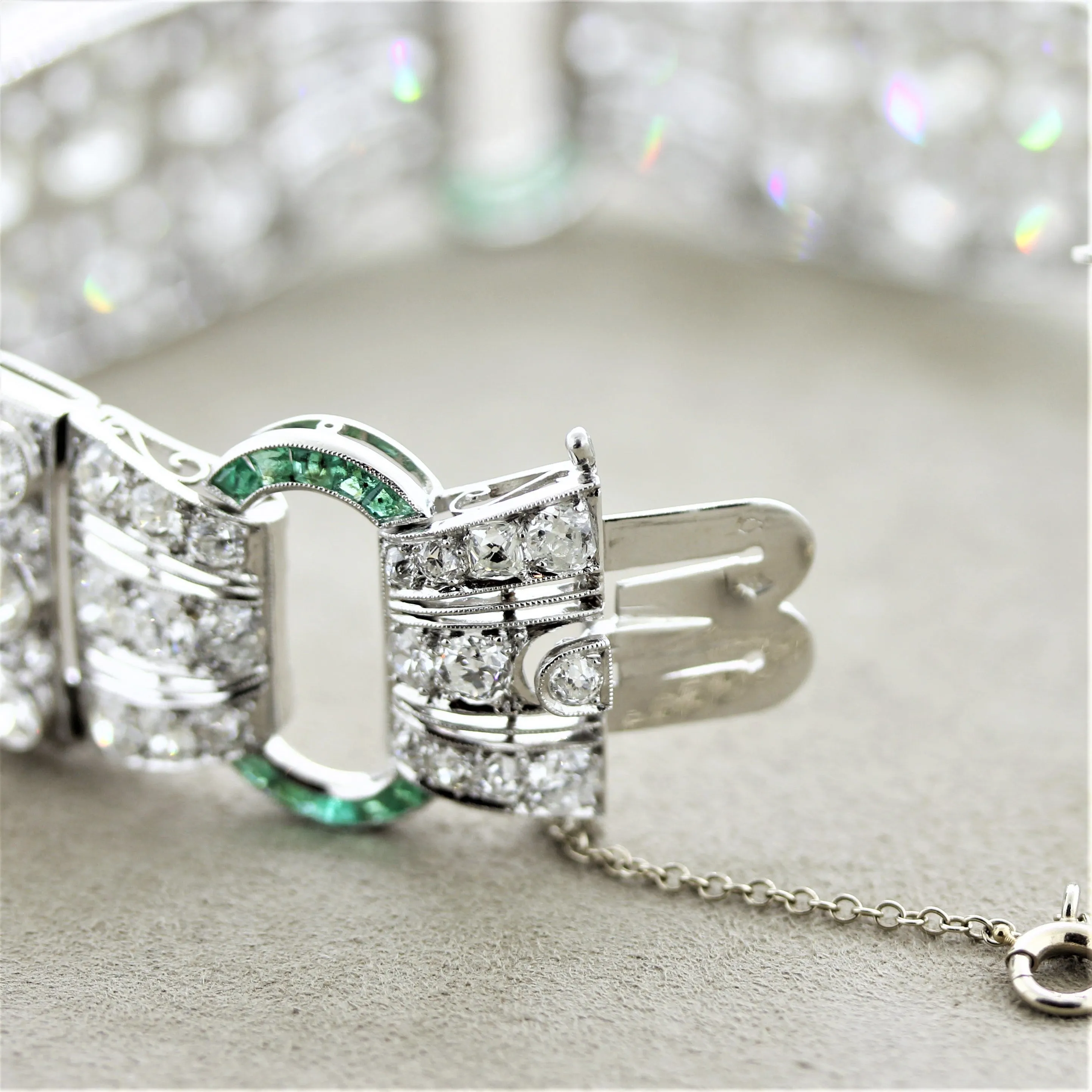 Magnificent French Art Deco Diamond Emerald Platinum Bracelet