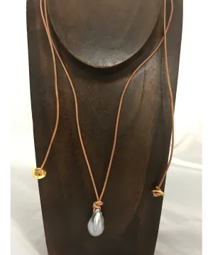 Single Grey Baroque Pearl on Leather