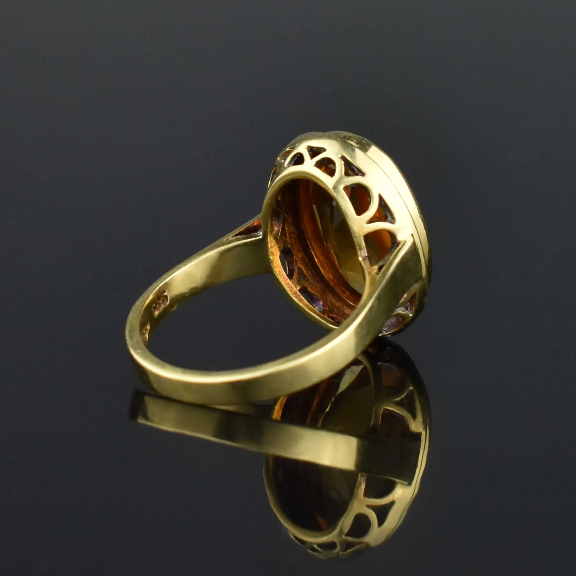 Vintage 14K Gold Oval 6 Carat Citrine Ring