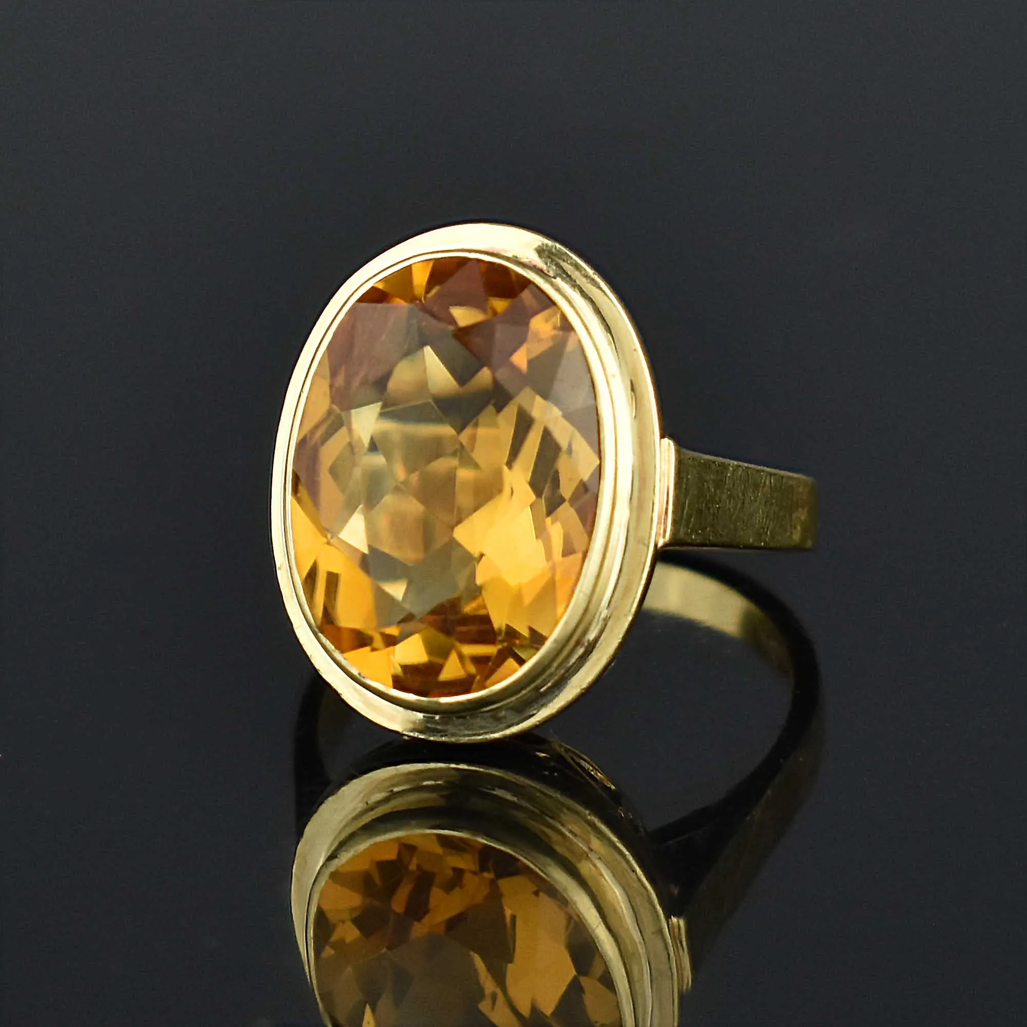 Vintage 14K Gold Oval 6 Carat Citrine Ring