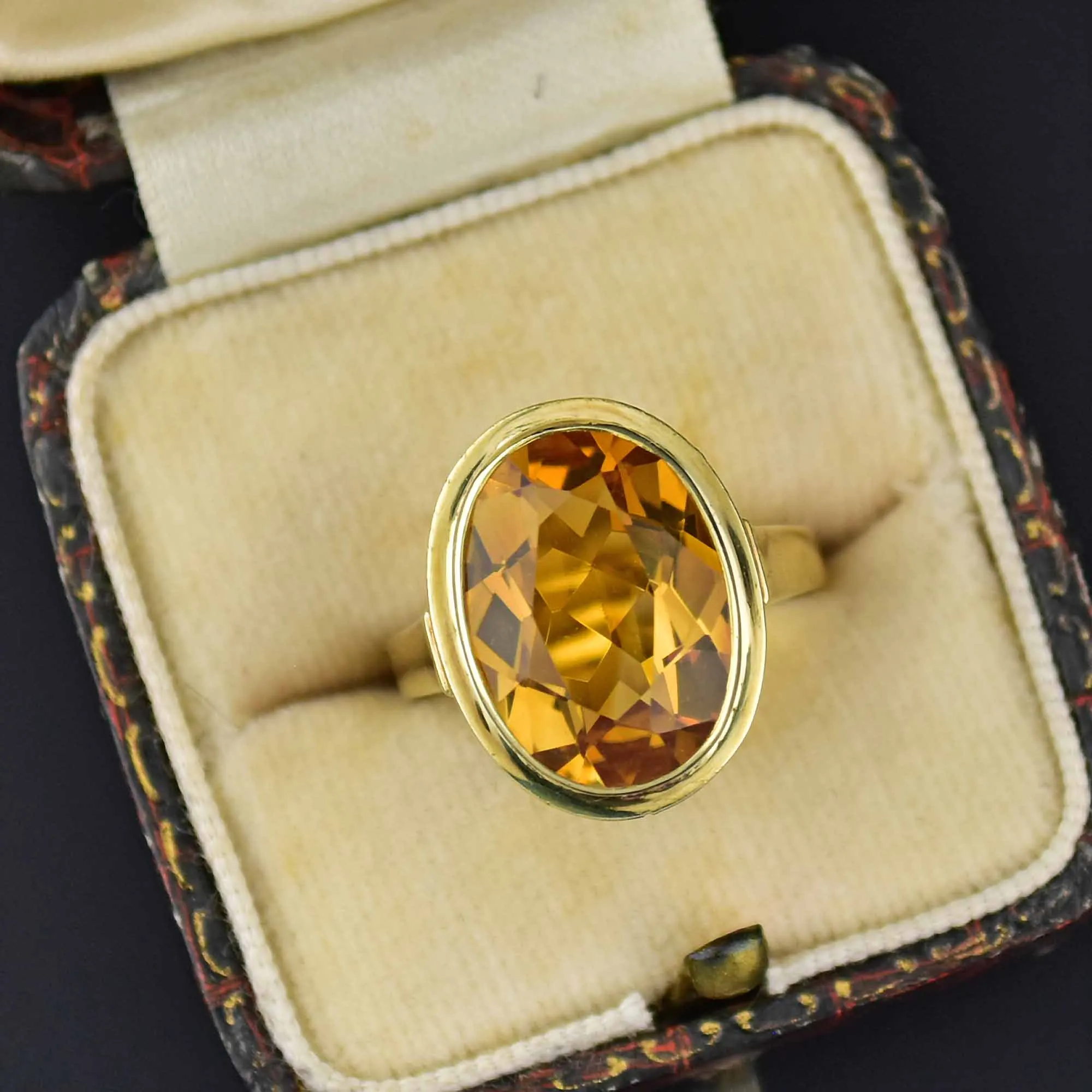 Vintage 14K Gold Oval 6 Carat Citrine Ring