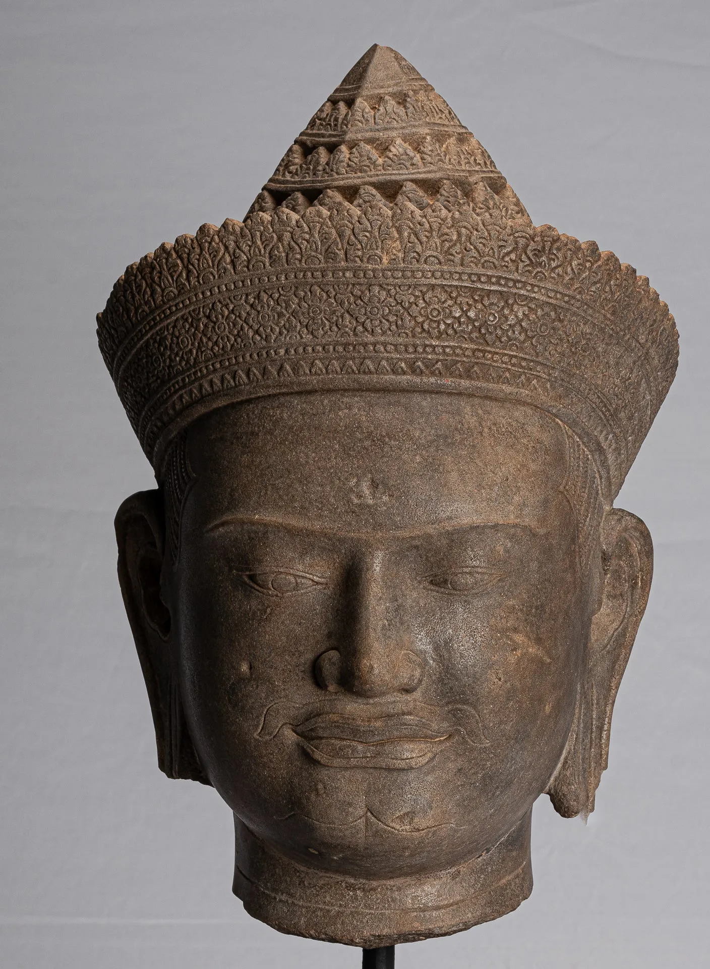 Vishnu Statue - Antique Banteay Srei Style Stone Mounted Khmer Vishnu Head - 57cm / 23"